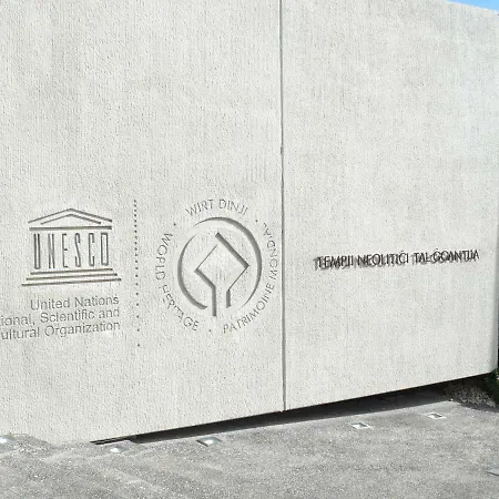 Acomodation House Kavarna ゲストハウス Xagħra