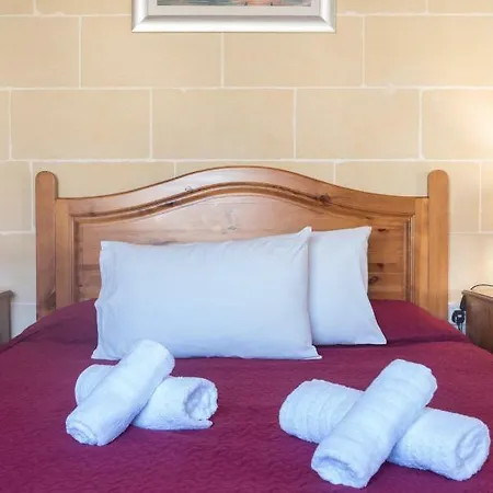 Acomodation House Kavarna בית הארחה *