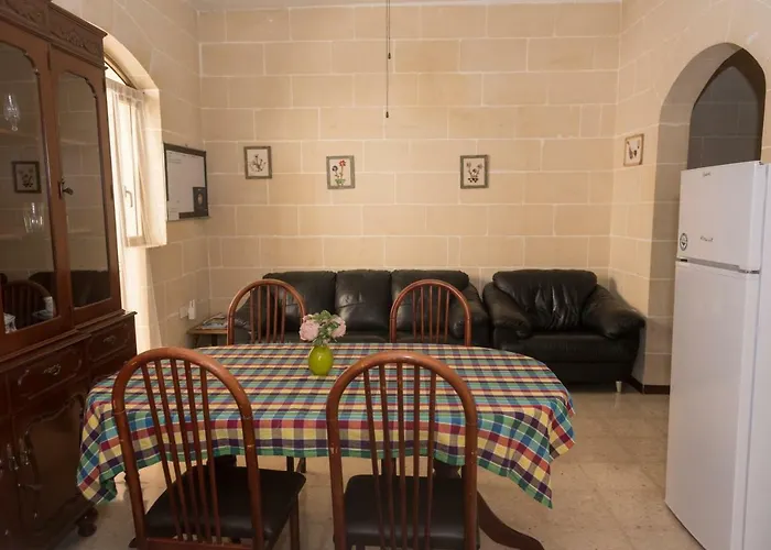 Acomodation House Kavarna *